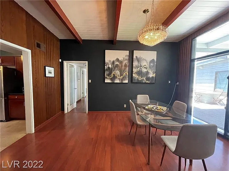 1332 5th Pl — Photo 7
