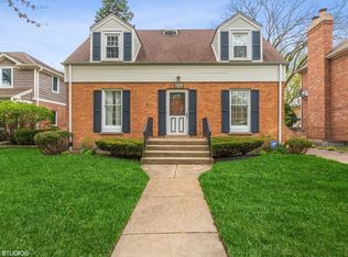 1512 S Vine Ave, Park Ridge, IL 60068