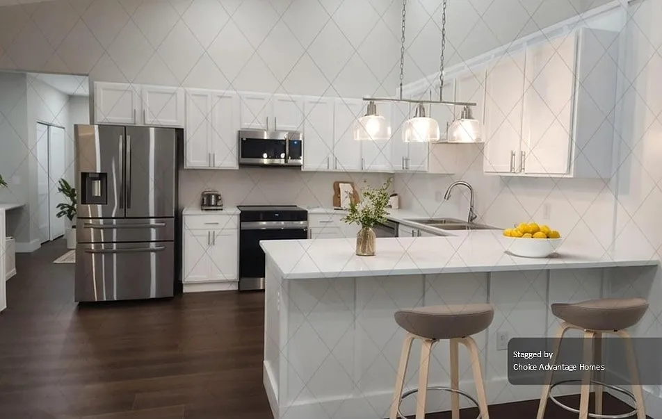 6384 W Flanders Ln — Photo 4