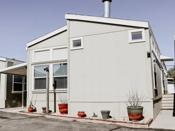 6 Kensington Dr, Northridge, CA 91324