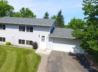 9027 Vinewood Ln N, Maple Grove, MN 55369