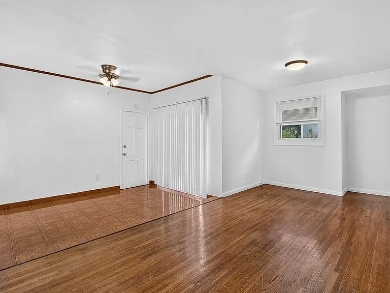 10328 Dudley Dr — Photo 23
