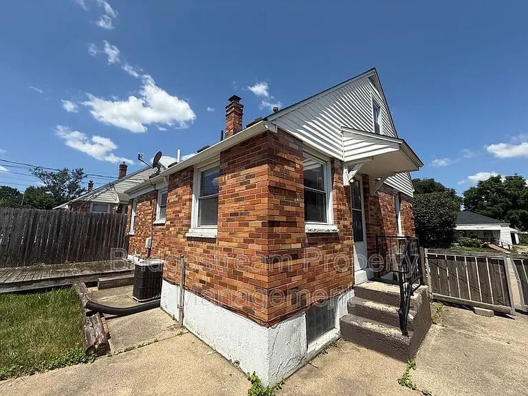 4040 Elliot Ave — Photo 12