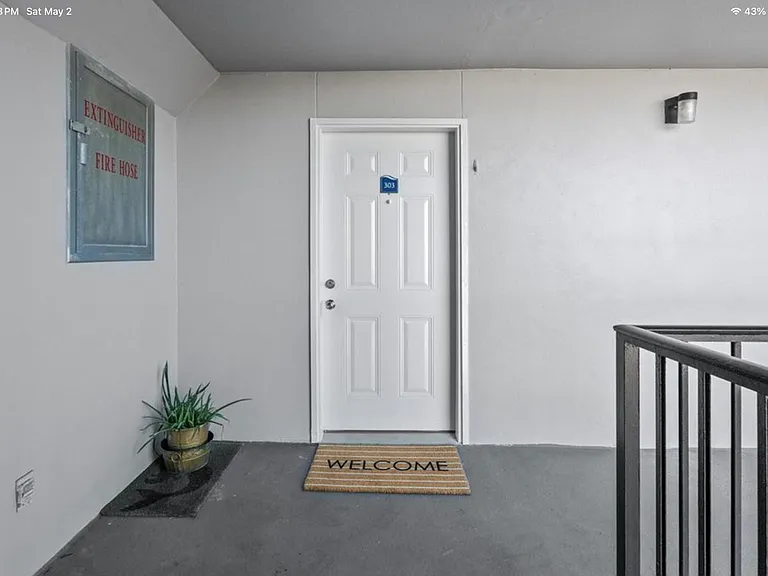 11949 FM 3005 — Photo 25