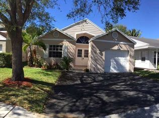 231 SW 159th Ter, Sunrise, FL 33326