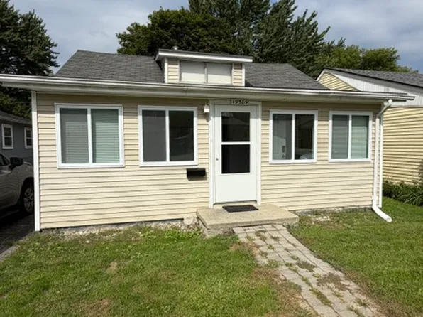 19589 Webster St, Clinton Township, MI 48035