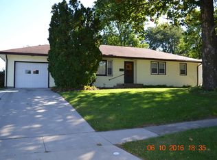 1702 S 4th St, Marshalltown, IA 50158