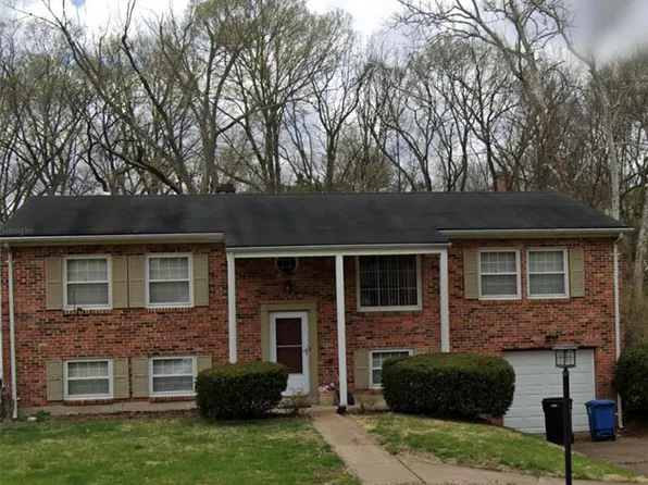 10730 Meath Dr, Saint Louis, MO 63123