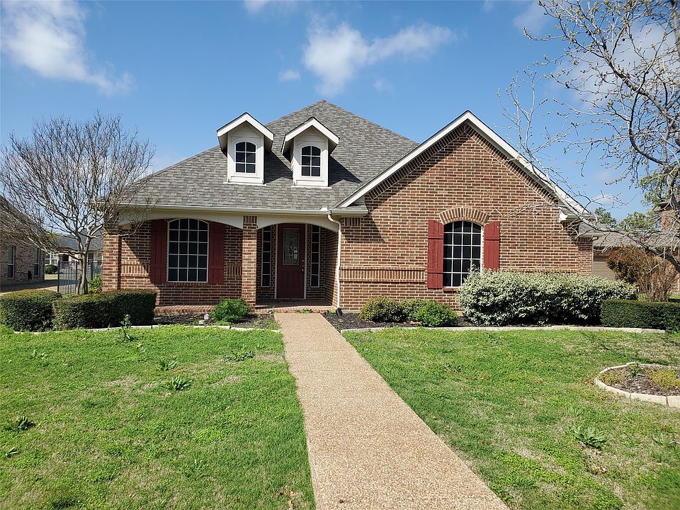 1st image of 1110 McClintock Dr