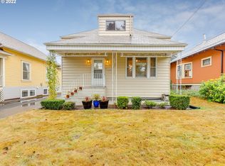 2207 SE Tibbetts St, Portland, OR 97202