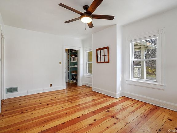 5th image of 101 Hustis Road