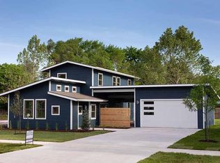 513 Lyon St, Lawrence, KS 66044