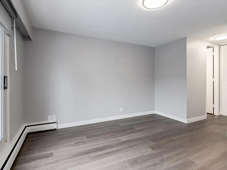 2105 90th Ave SW — Photo 40