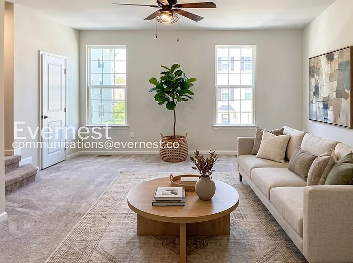 8433 Devries Ln — Photo 2