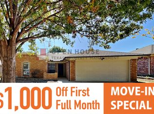 1045 Green Ridge Ter, Saginaw, TX 76179