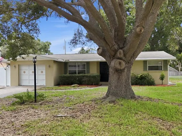 2173 Fiesta Dr, Sarasota, FL 34231