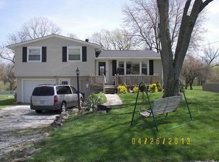 1124 Brookdale Dr, Crestline, OH 44827