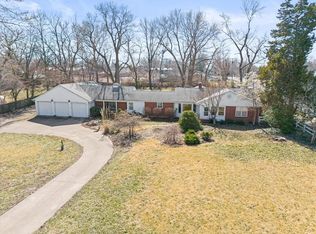 6909 W 82nd St, Overland Park, KS 66204