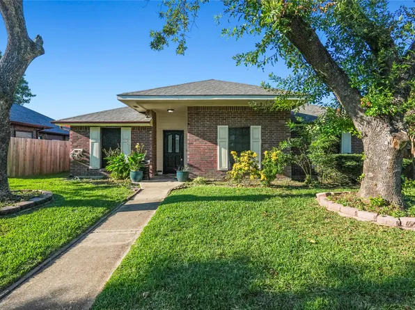 1011 Dandelion Dr, Mesquite, TX 75149