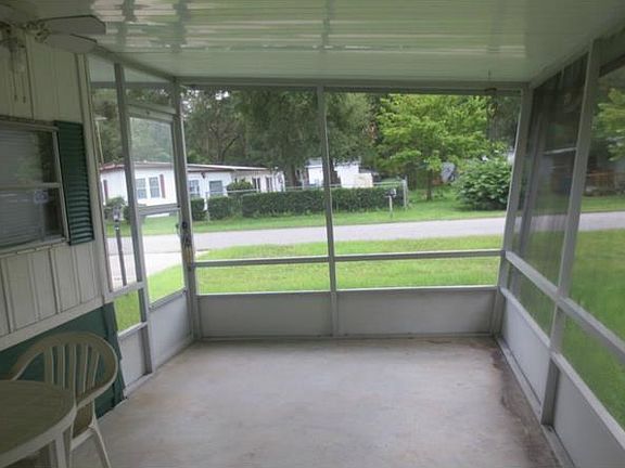 3rd image of 4114 Woodland Cir
