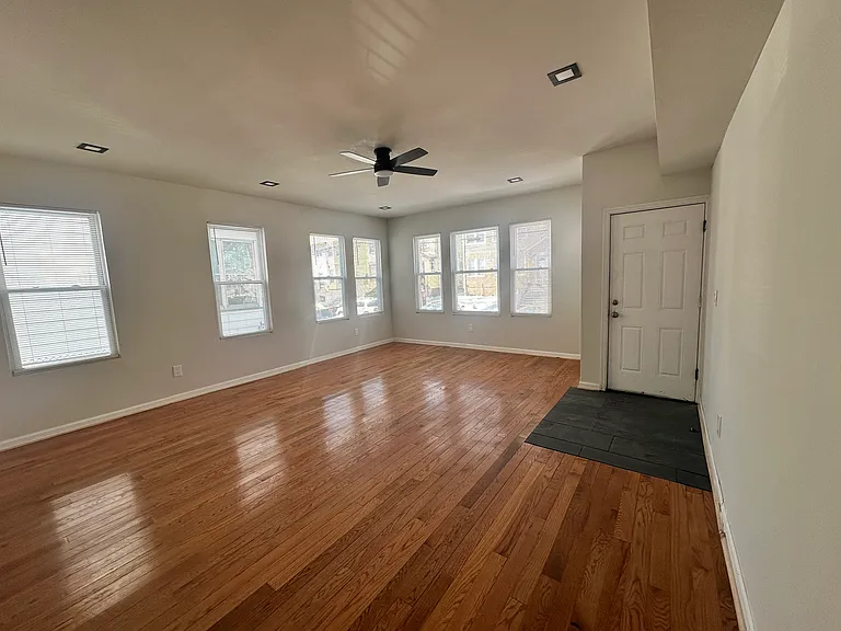 134 Isabella Ave #3 — Photo 9