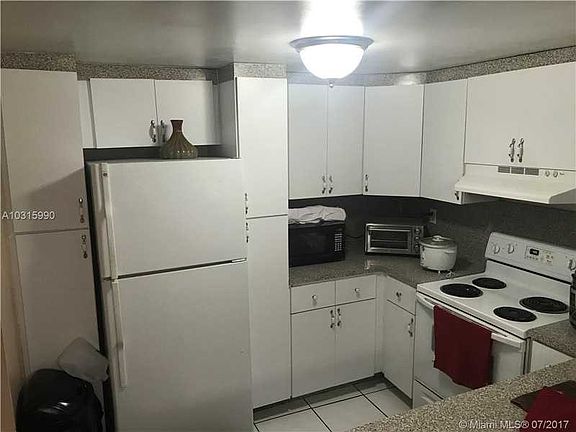 3rd image of 1001 SW 105th Ave APT 116