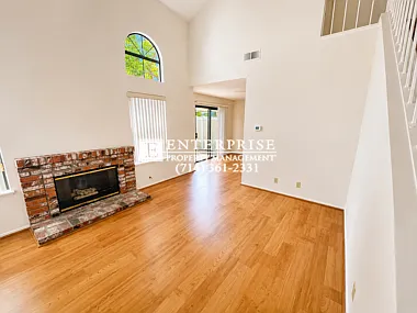 26075 Las Flores #B — Photo 3