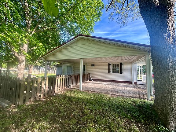 3rd image of 3143 Old Marion Rd