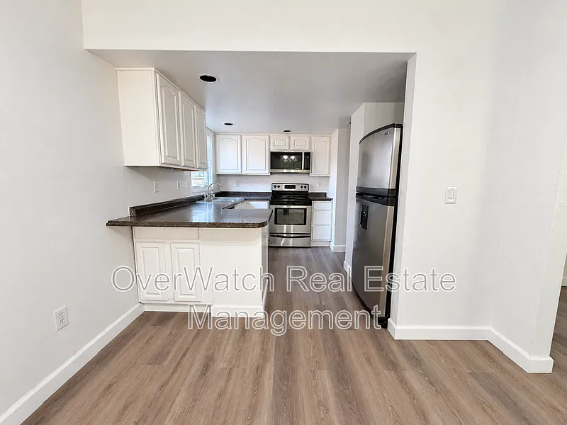 3 bed, 2.5 bath, 1314 sqft, $2,800 — Photo 4