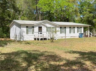 36 Fred Ave, Waynesville, GA 31566