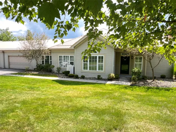 18201 Dawn Dr, Meadville, PA 16335