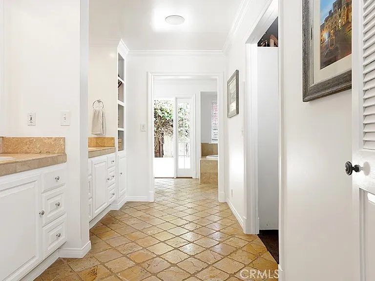 1826 Buttonshell Ln — Photo 25