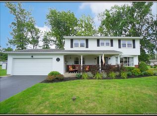 111 Hi Point Dr, Lockport, NY 14094