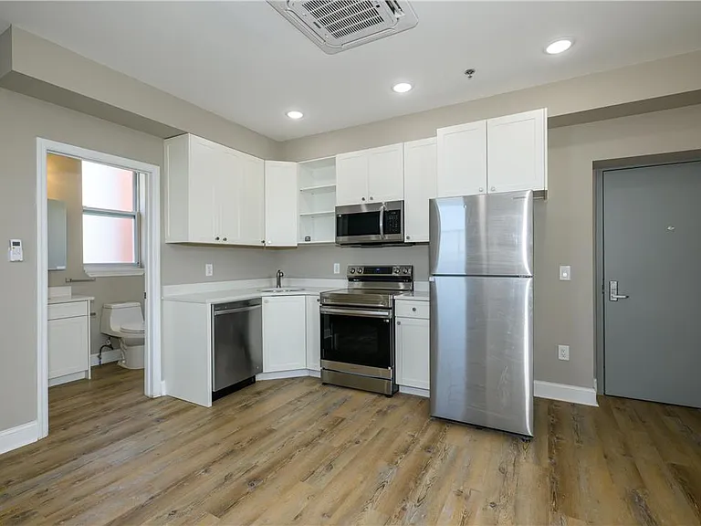 1012 2nd St #STUDIO — Photo 12