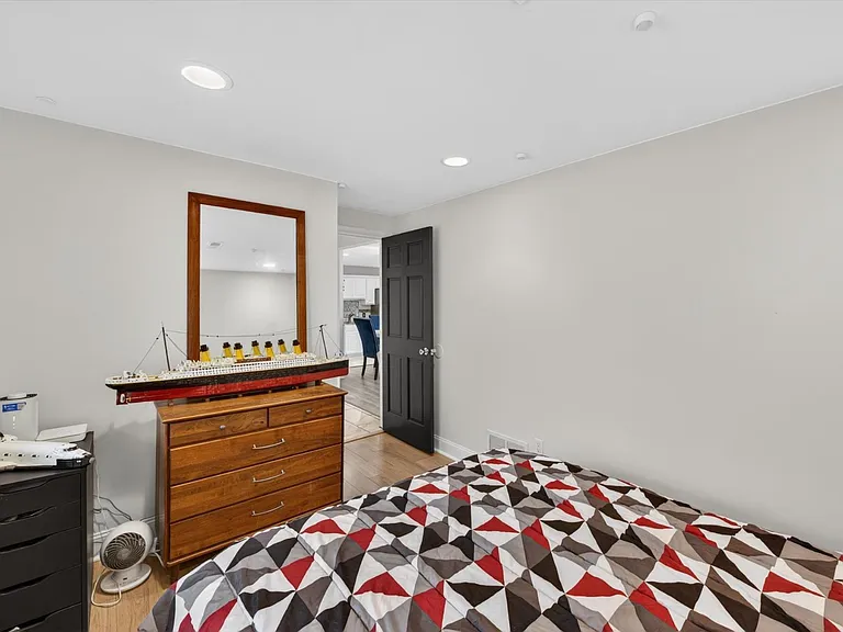 3341 Newton Rd — Photo 35