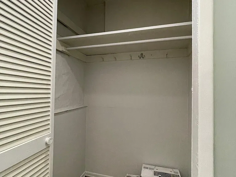 340 S Winebiddle St #2 — Photo 8