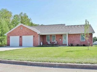 206 Briar Dr, Perryville, MO 63775