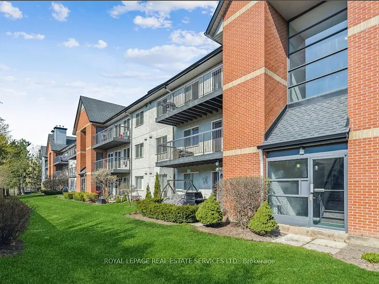 1450 Glen Abbey Gate #934 — Photo 1