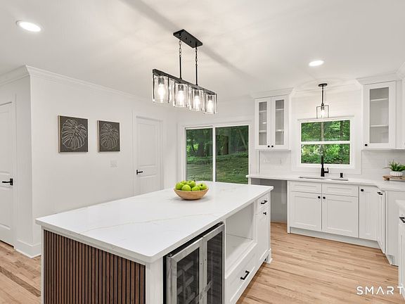 2nd image of 24 Beaverbrook Road