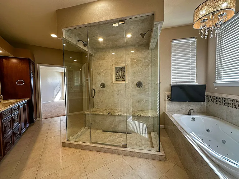 7856 Stonedale Dr — Photo 40