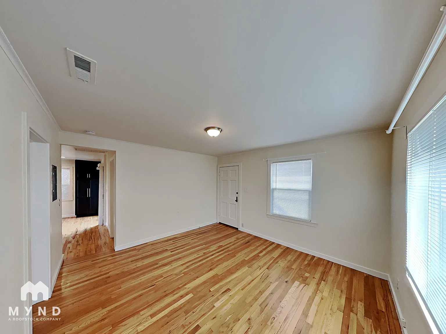 2 bed, 1.0 bath, 700 sqft, $3,005 — Photo 3