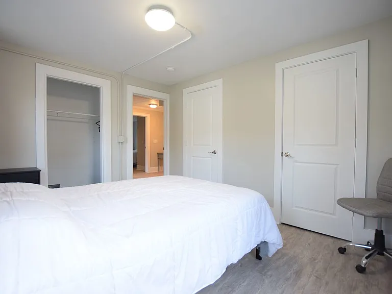 1002 N Aurora St — Photo 104