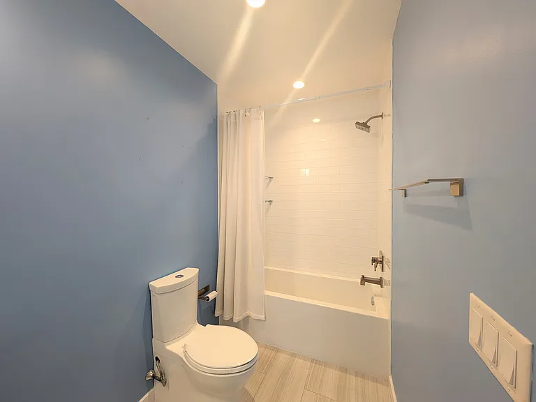 1500 N American St #A — Photo 17