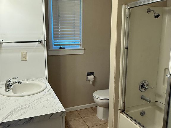 2nd image of 3501 Lazy Brook Ln