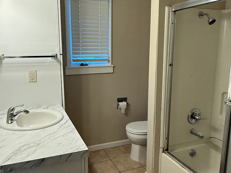 3501 Lazy Brook Ln — Photo 2