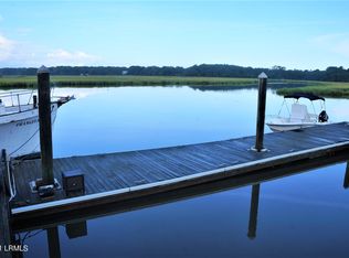 44 Oakland Dr, Saint Helena Island, SC 29920