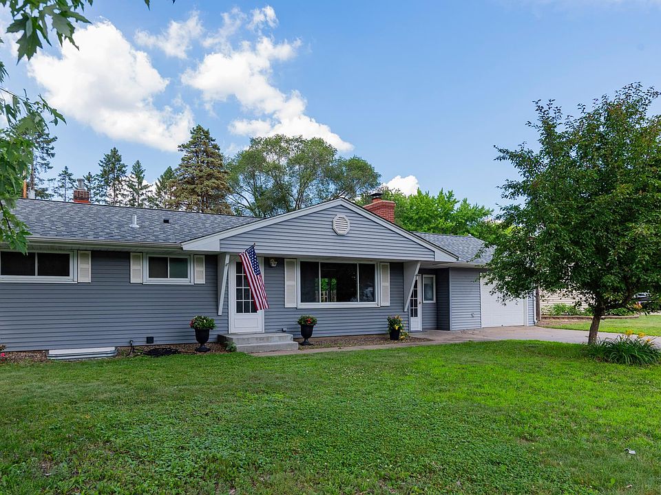 1st image of 2327 Circle Dr