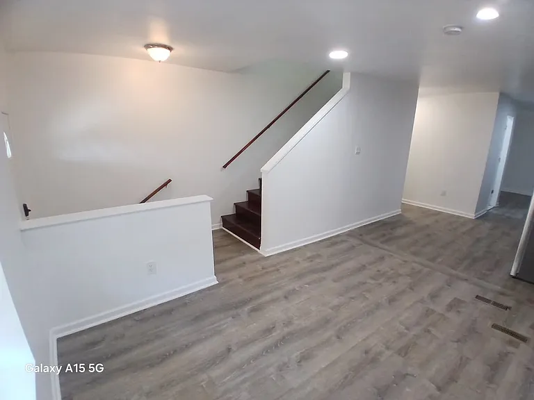 69 E Slocum St — Photo 27