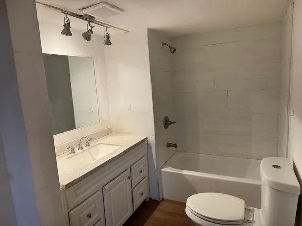 2121 NW Greenway Dr, Winter Haven, FL 33880