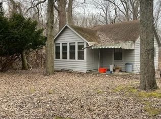 21989 Berg Rd, Southfield, MI 48033